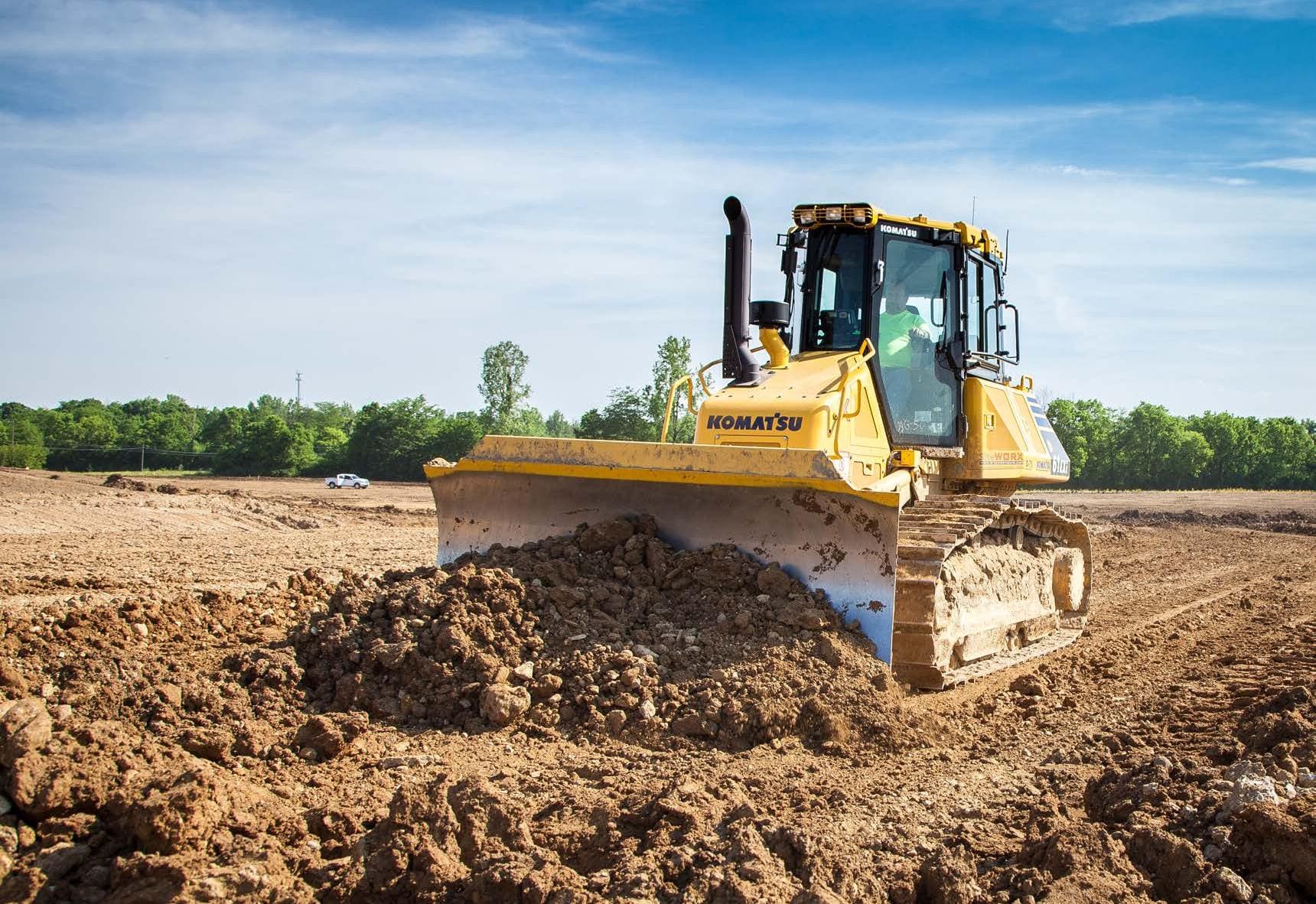Komatsu heavy construction equipment for sale at Columbus Equipment, a leading Komatsu dealer in Ohio.